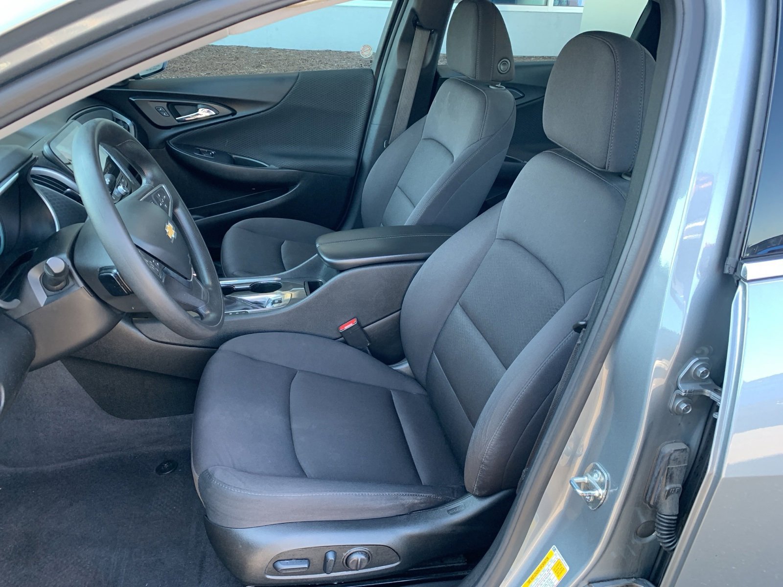 Used 2023 Chevrolet Malibu LT image 16