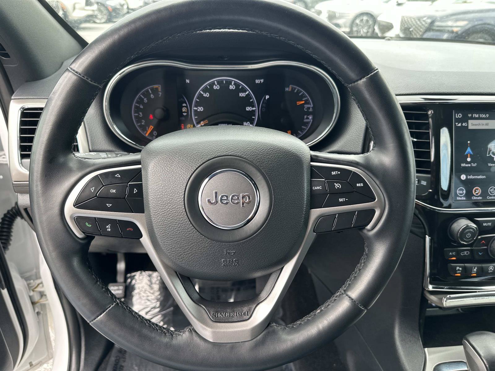Used 2022 Jeep Grand Cherokee Laredo X AWD/4WD image 18