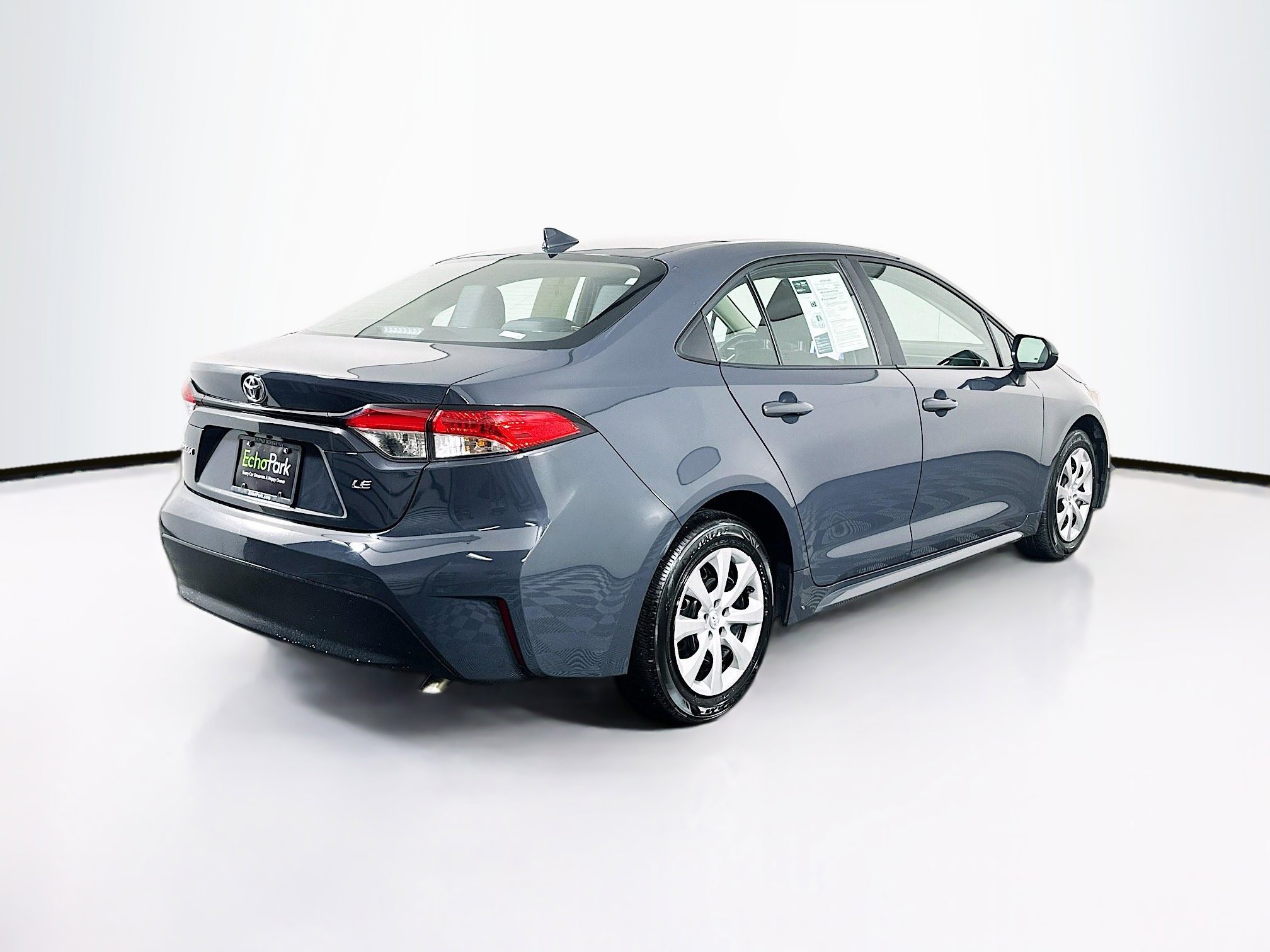 Used 2025 Toyota Corolla LE image 9