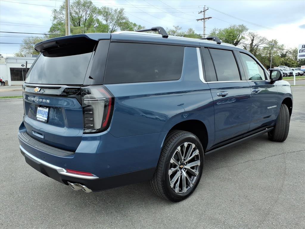 New 2026 Chevrolet Suburban High Country image 4