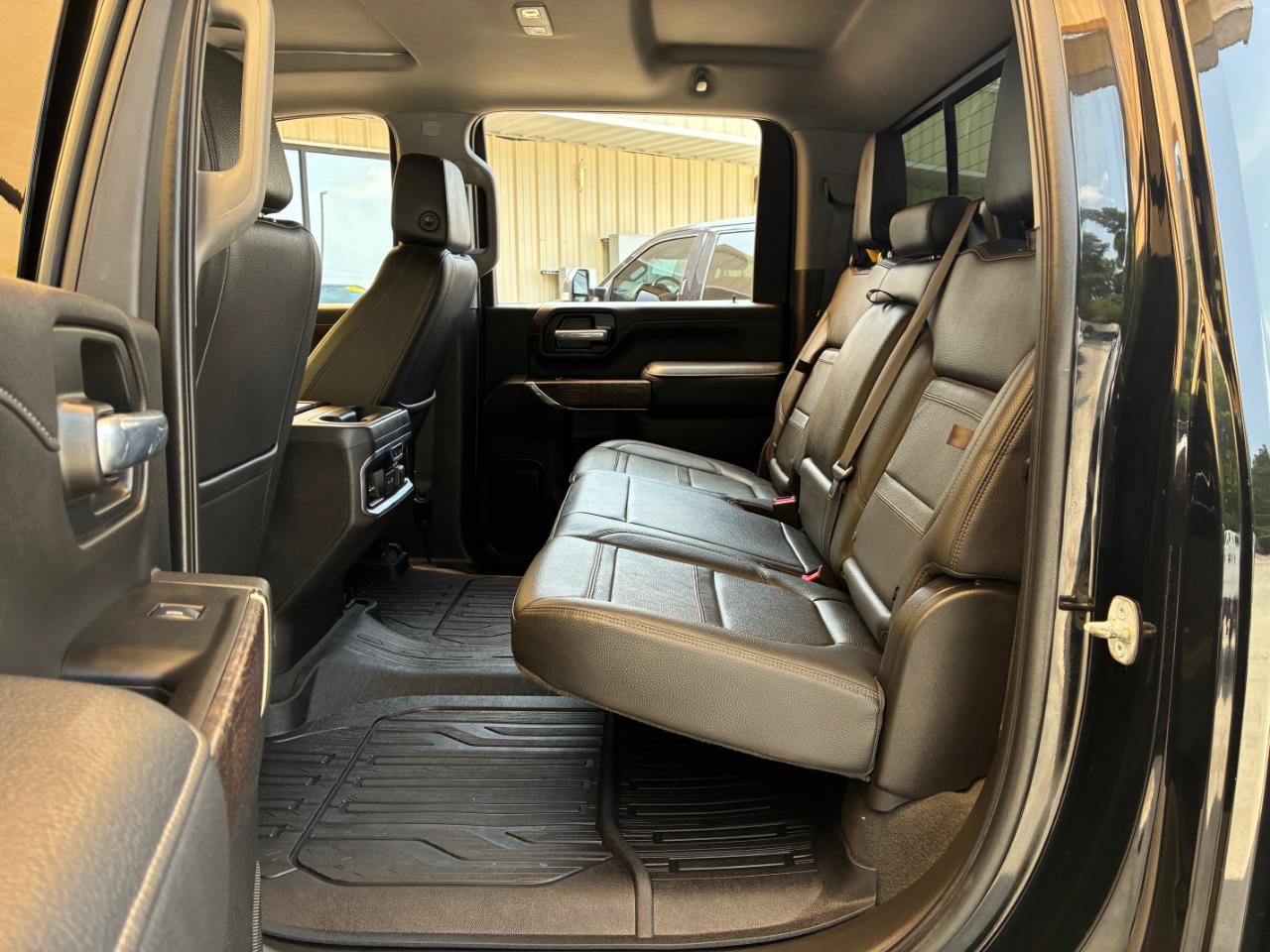 Used 2021 GMC Sierra 3500 Denali w/ Denali Ultimate Package AWD/4WD image 30