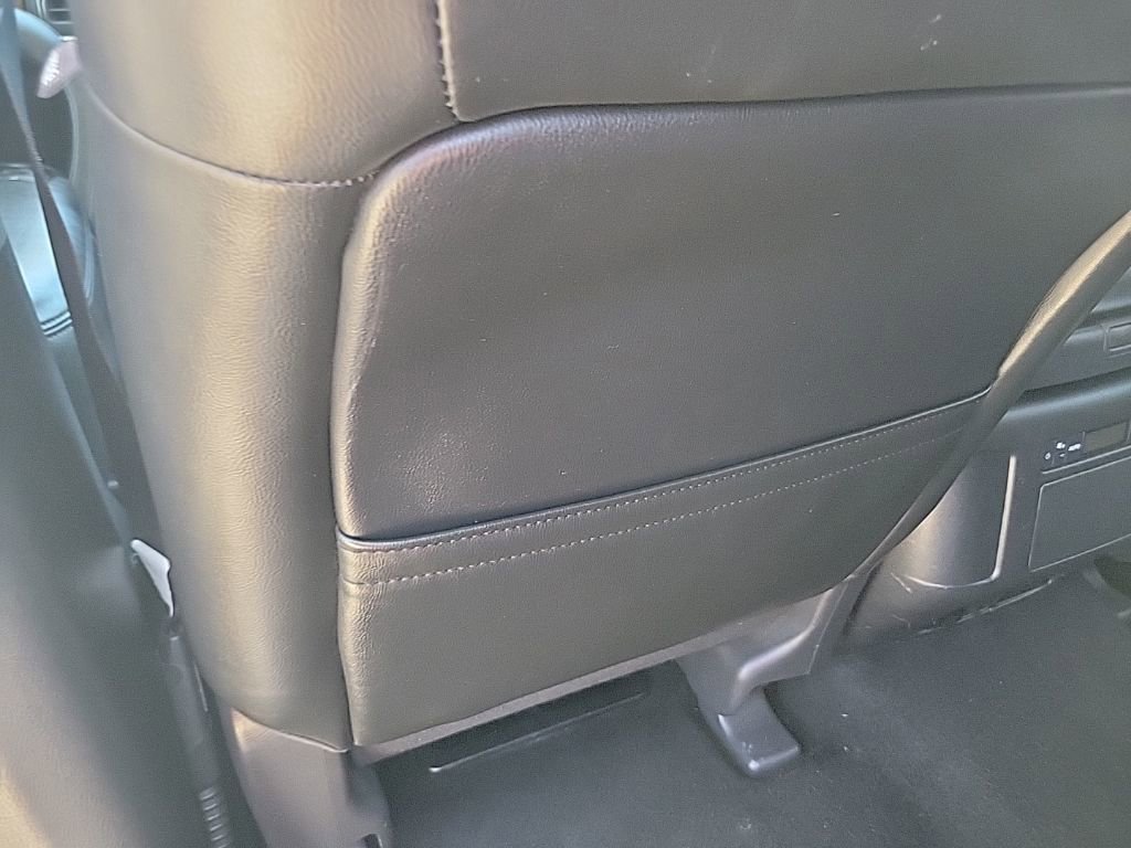 Used 2022 Nissan Armada SL image 37