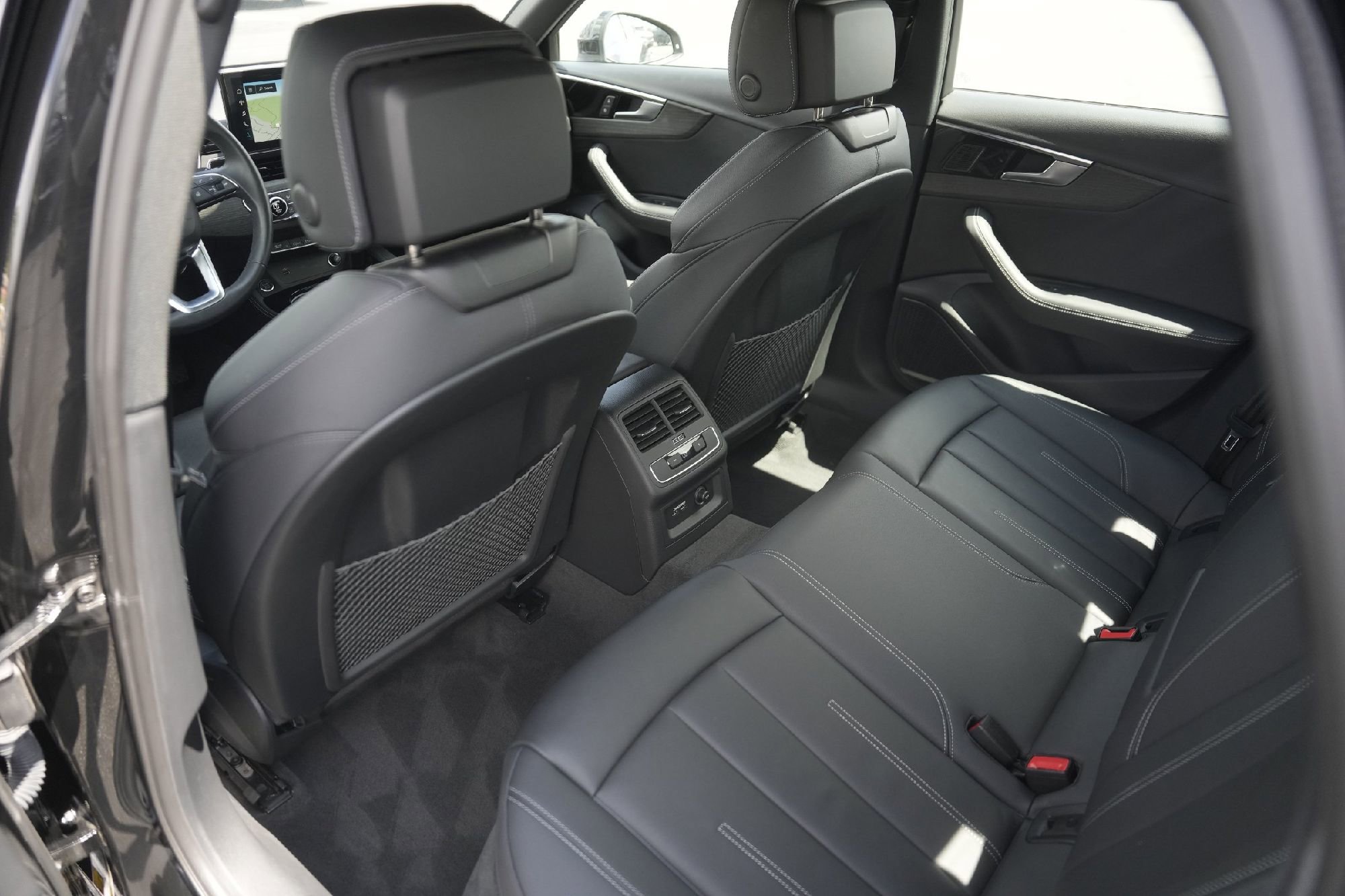 Used 2023 Audi A4 2.0T Premium Plus w/ Premium Plus Package image 27