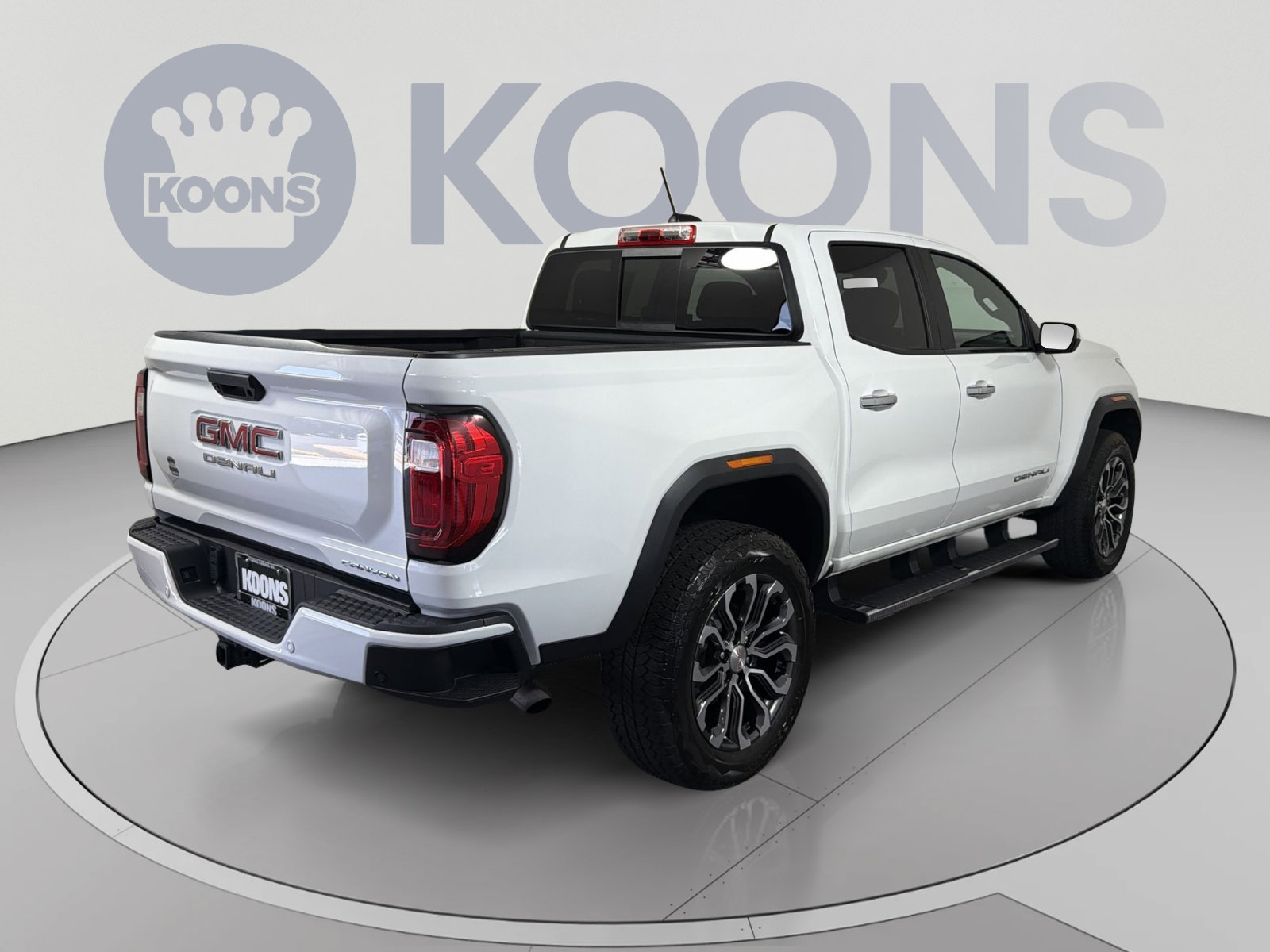 Used 2023 GMC Canyon Denali AWD/4WD image 7
