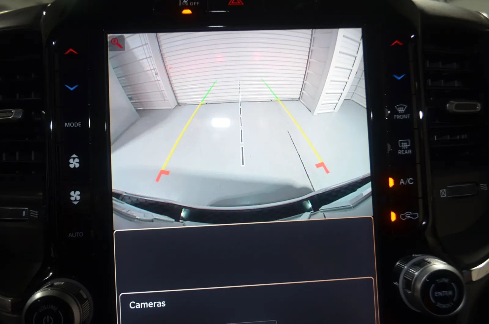 Used 2025 RAM 1500 Laramie image 28