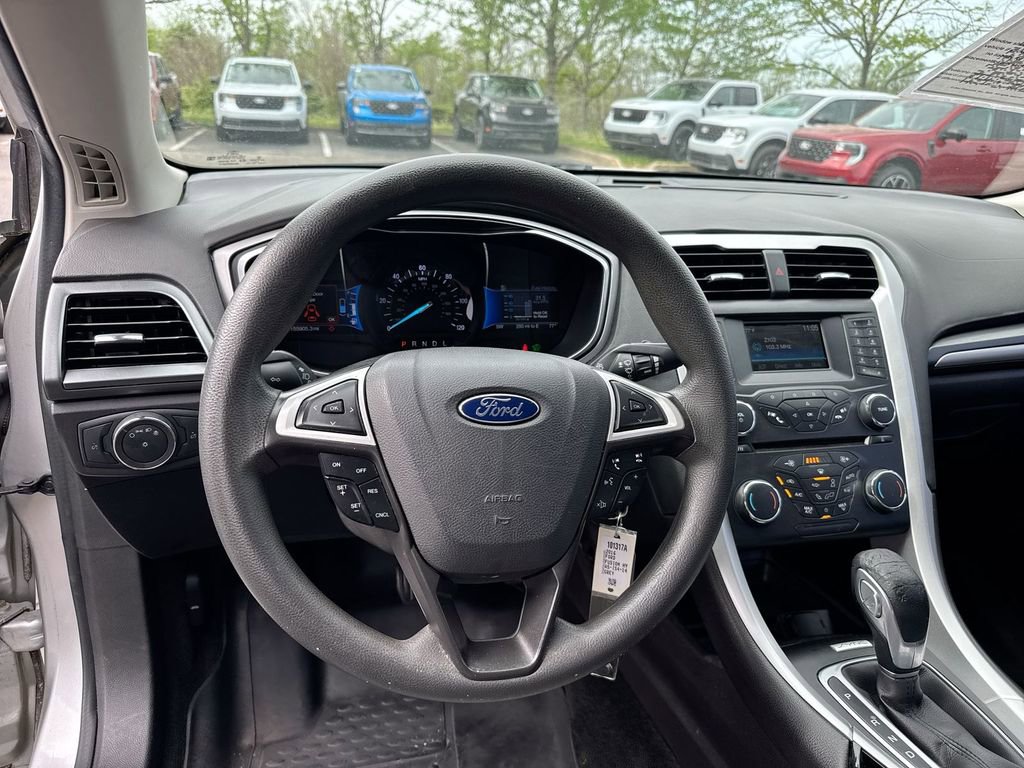 Used 2016 Ford Fusion S image 11