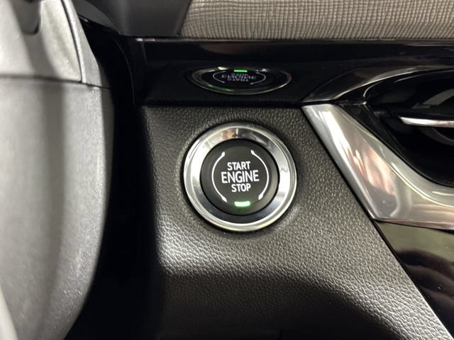 Certified 2025 Buick Envista Avenir FWD image 17