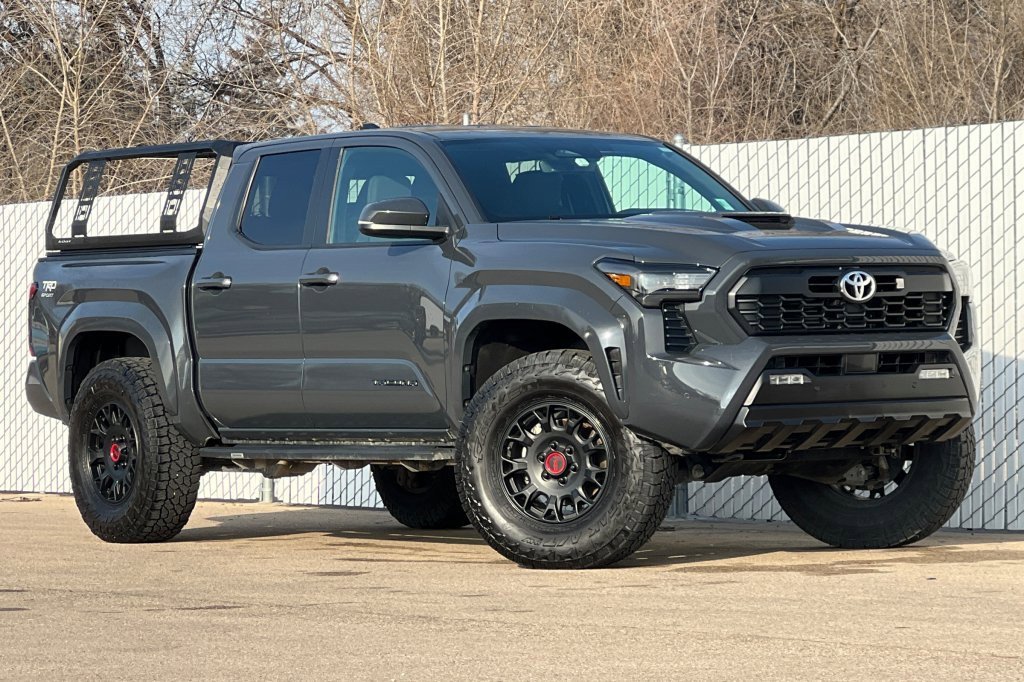 Used 2024 Toyota Tacoma TRD Sport video 2