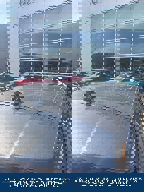 Used 2017 Ford Edge SEL w/ Equipment Group 201A image 3