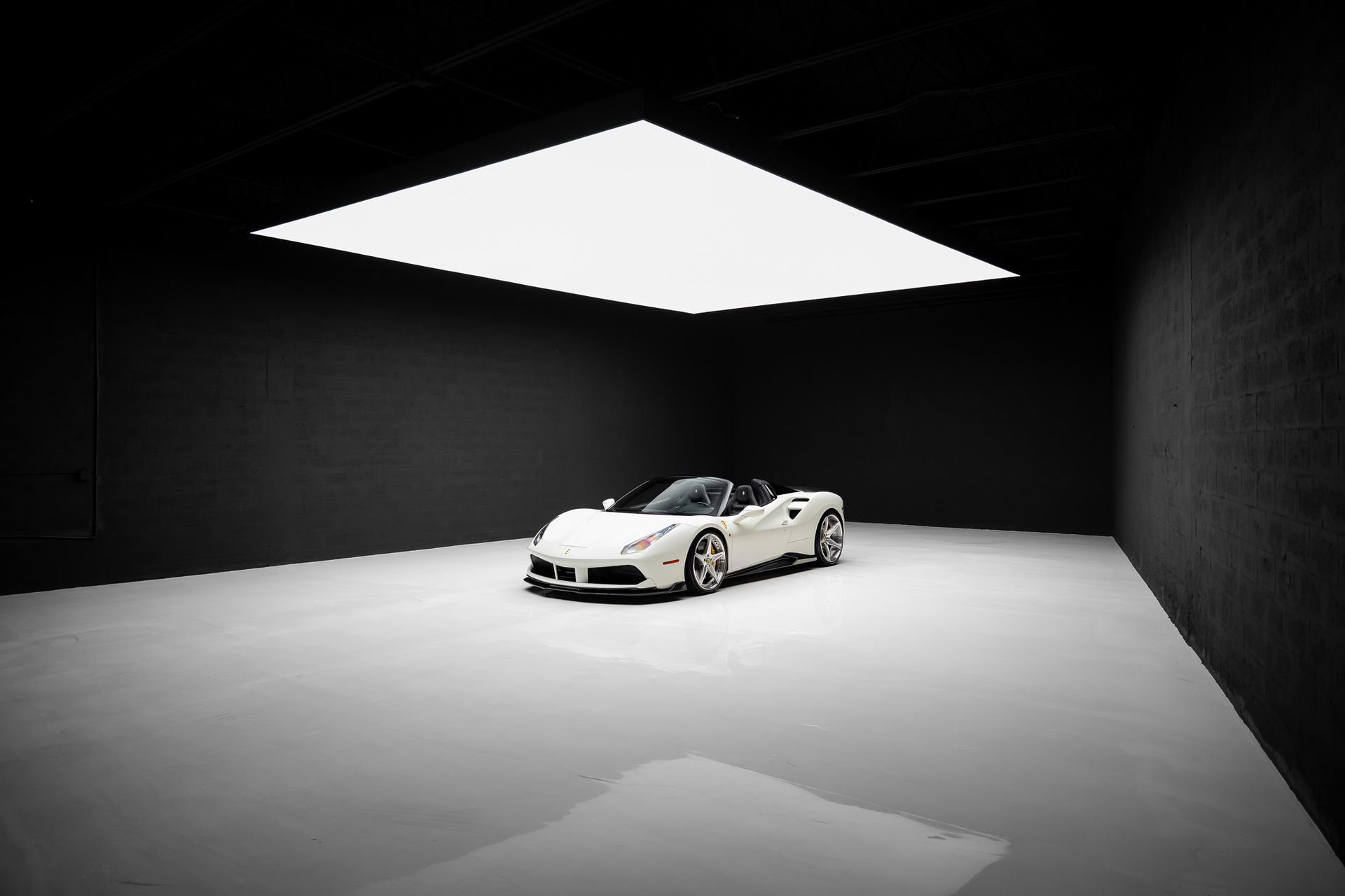 Used 2016 Ferrari 488 Spider RWD image 86
