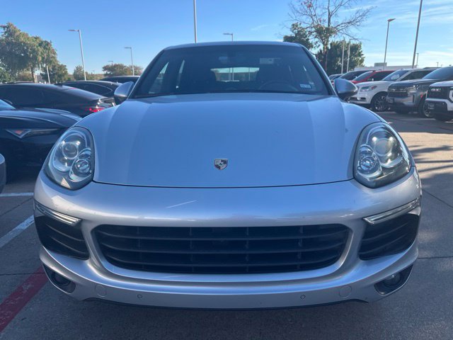 Used 2016 Porsche Cayenne AWD/4WD image 2