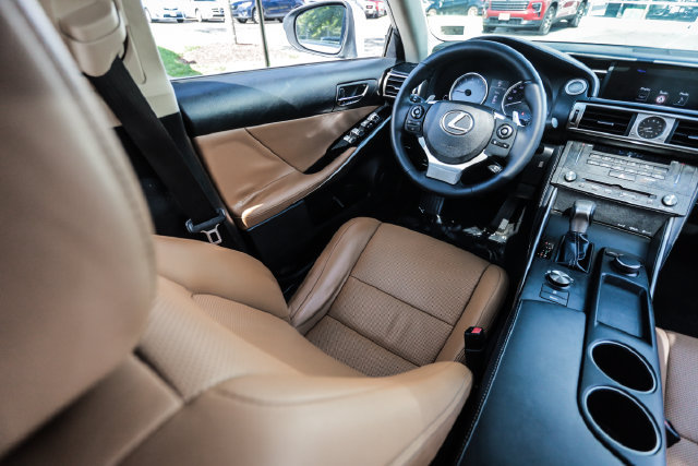 Used 2016 Lexus IS 200t RWD image 48