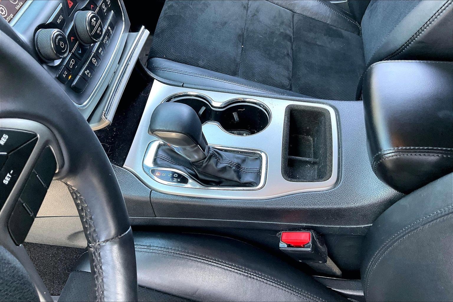 Used 2018 Jeep Grand Cherokee Altitude image 14