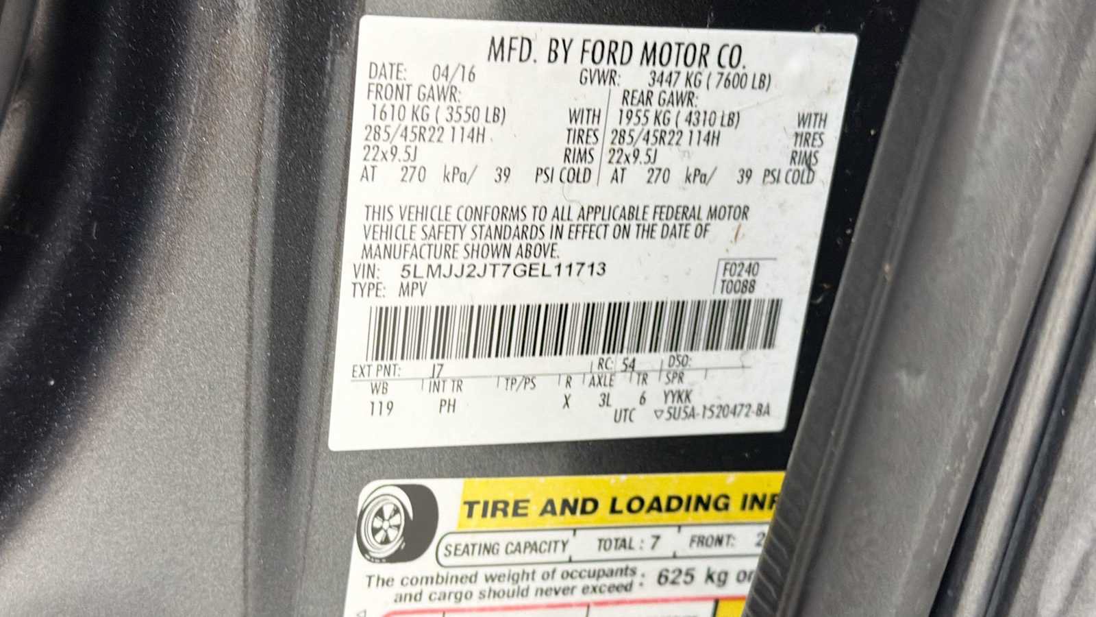 Used 2016 Lincoln Navigator Select AWD/4WD image 11