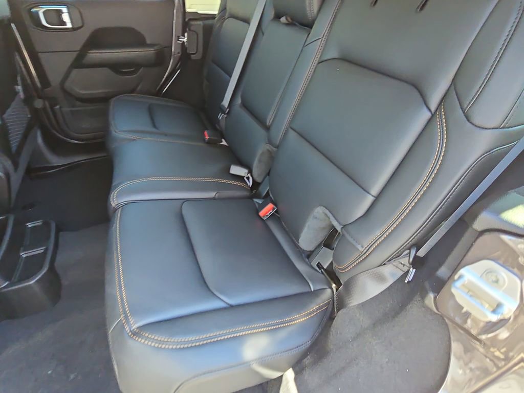 New 2026 Jeep Wrangler Sahara AWD/4WD image 35