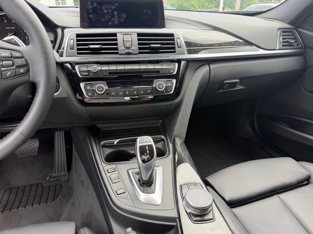 Used 2018 BMW 330i xDrive Sedan w/ Convenience Package AWD/4WD image 32