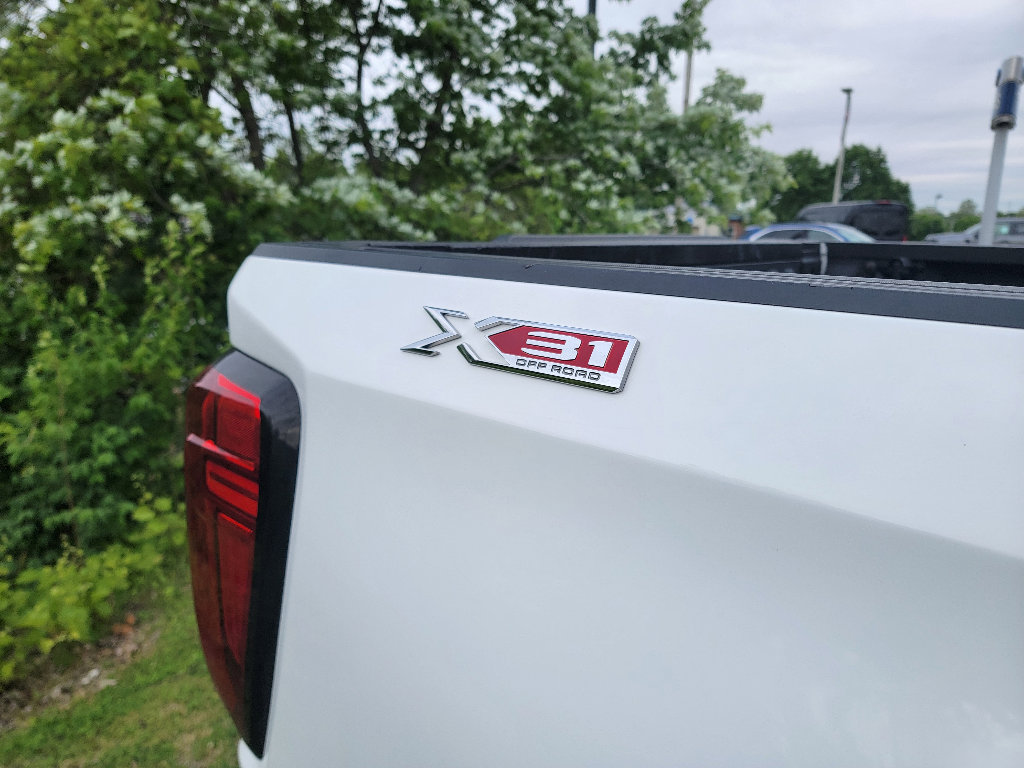 Used 2019 GMC Sierra 1500 SLT w/ SLT Premium Plus Package AWD/4WD image 33