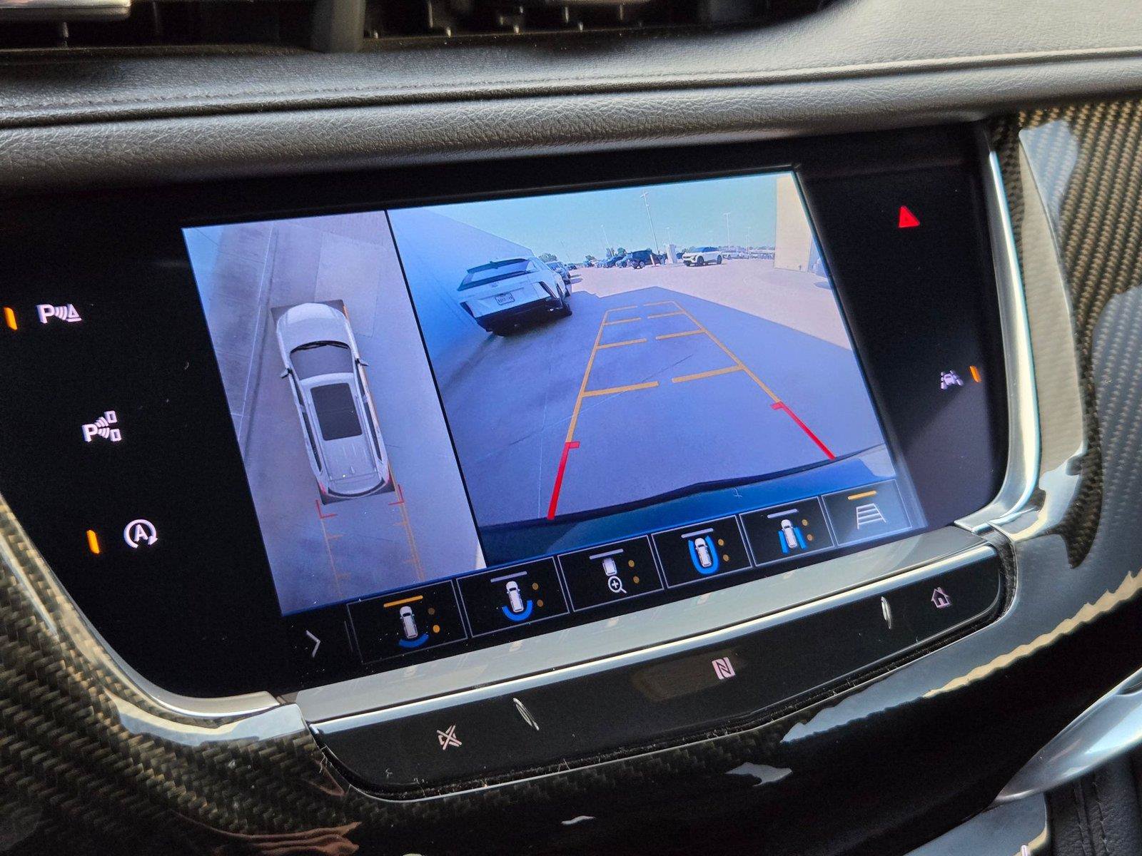 Used 2020 Cadillac XT6 Sport AWD/4WD image 20