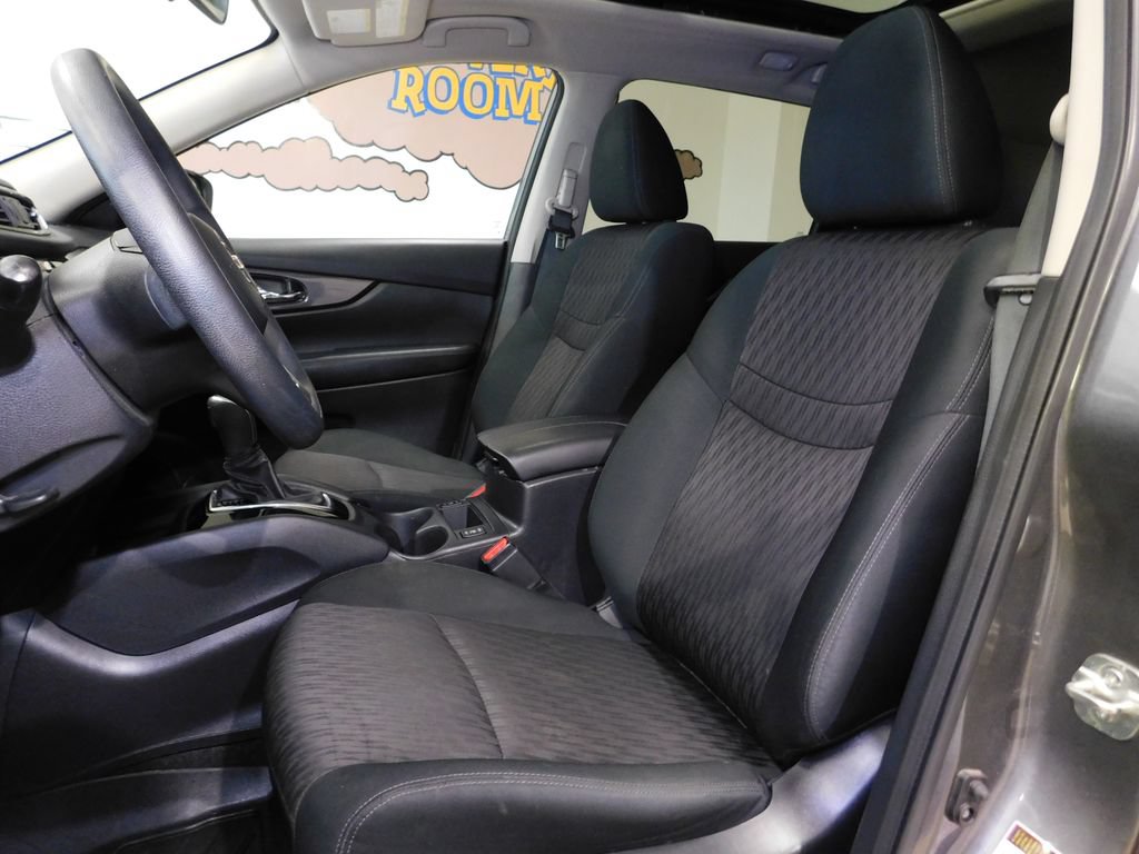 Used 2020 Nissan Rogue SV AWD/4WD image 25