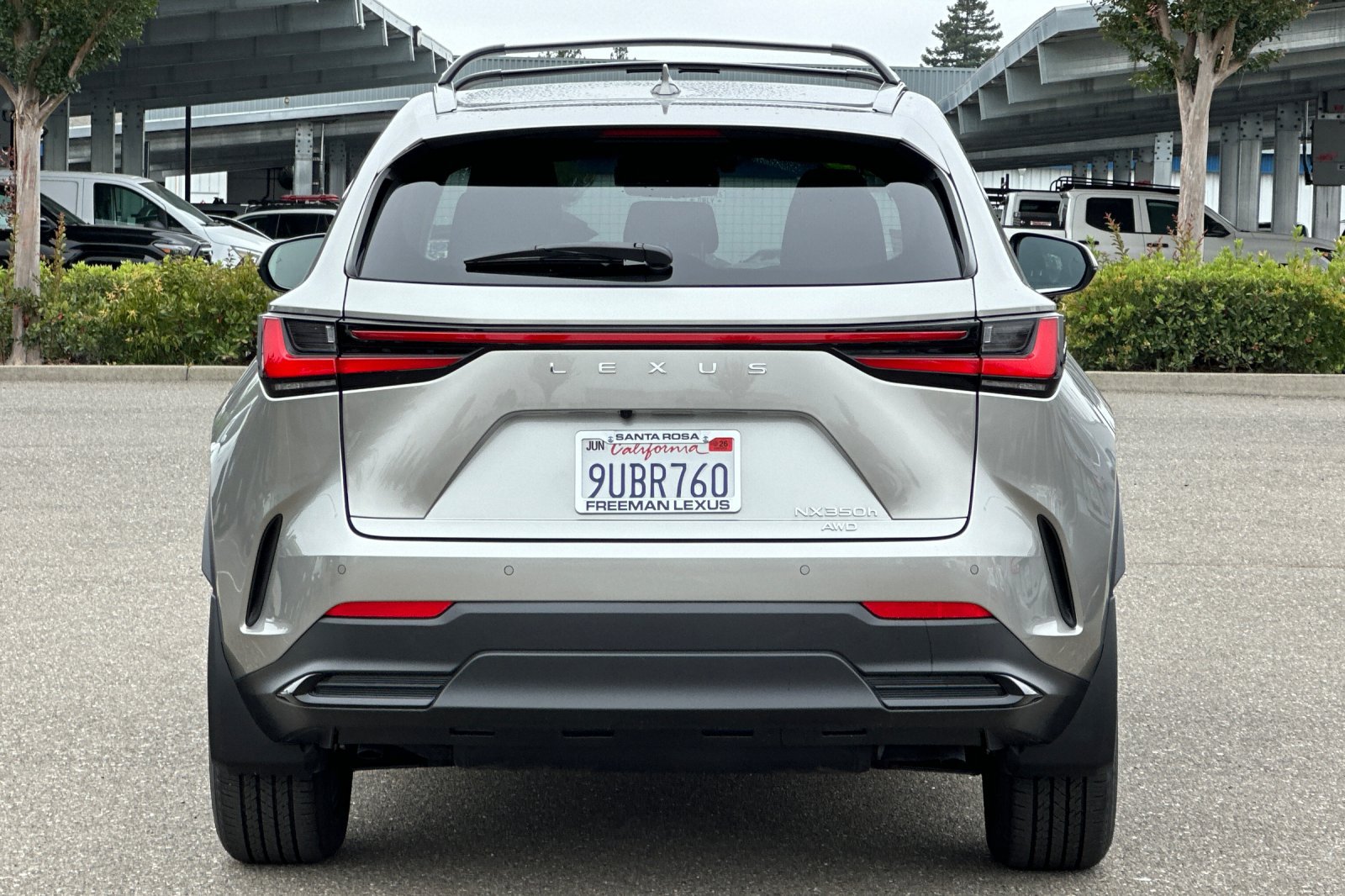 Used 2025 Lexus NX 350h AWD w/ Accessory Package (2T) image 5