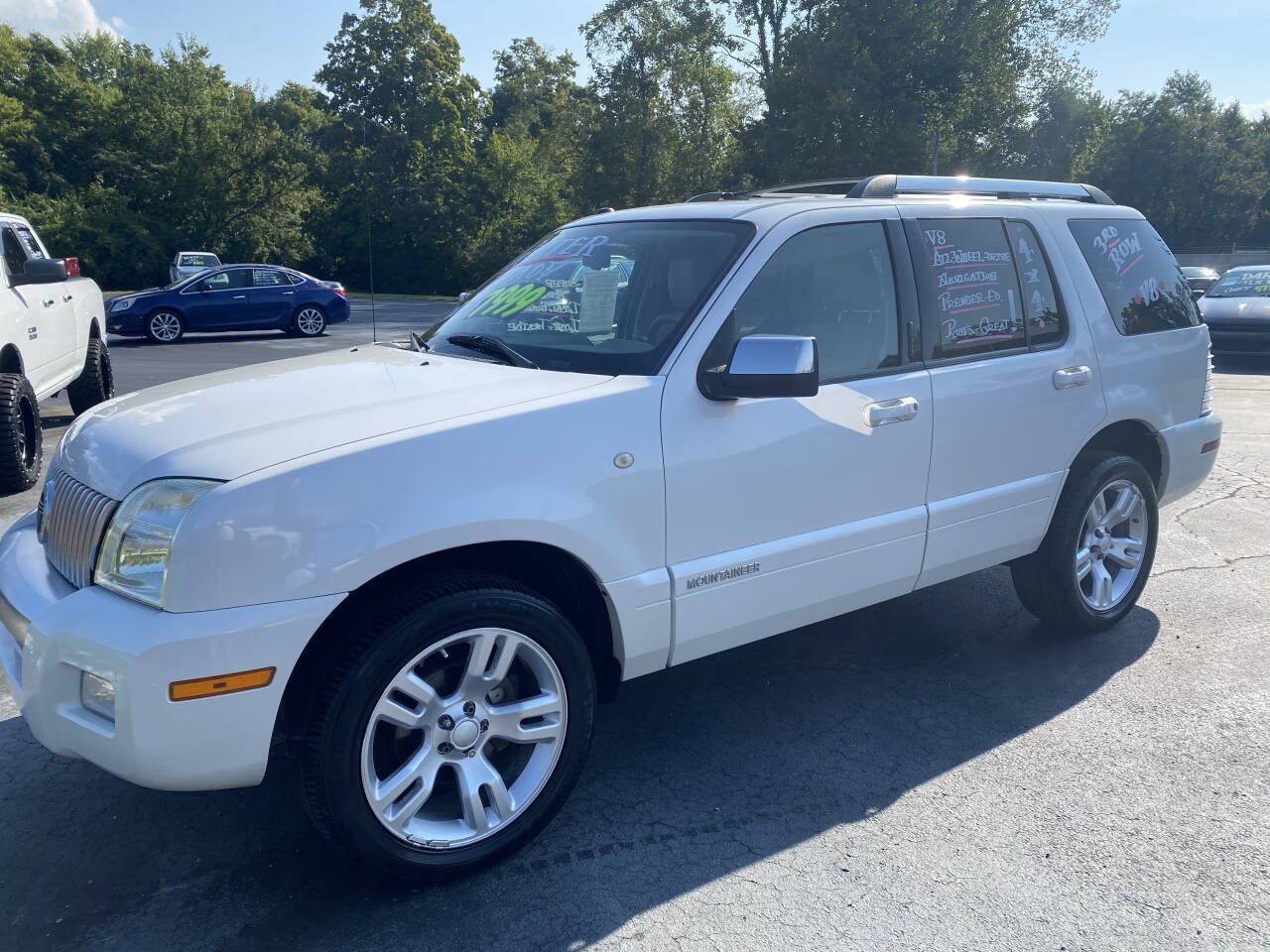 Used 2010 Mercury Mountaineer Premier AWD/4WD image 1