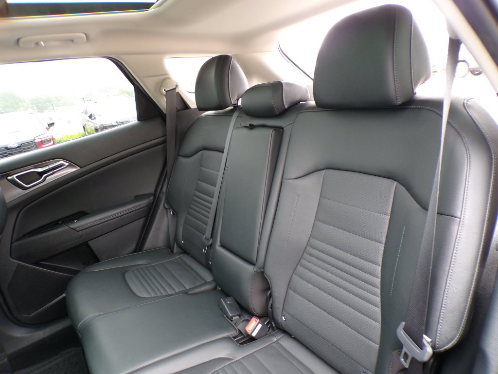 Used 2023 Kia Sportage SX FWD image 15