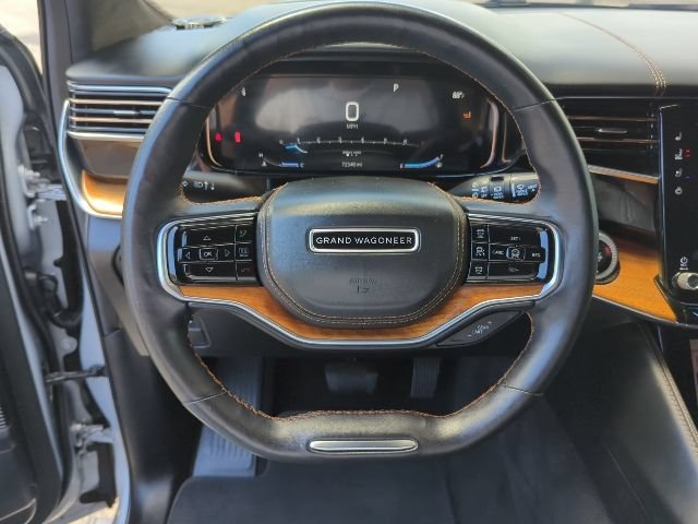 Certified 2022 Jeep Grand Wagoneer Series III w/ HD Trailer Tow Package AWD/4WD image 11