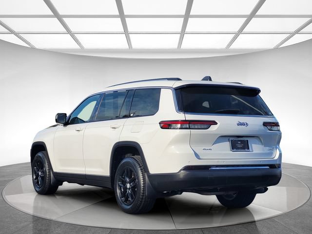 Used 2023 Jeep Grand Cherokee L Laredo AWD/4WD image 6