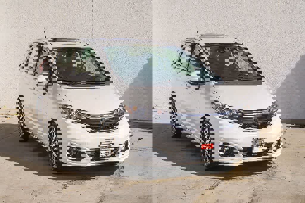 Used 2019 Honda Fit EX image 3