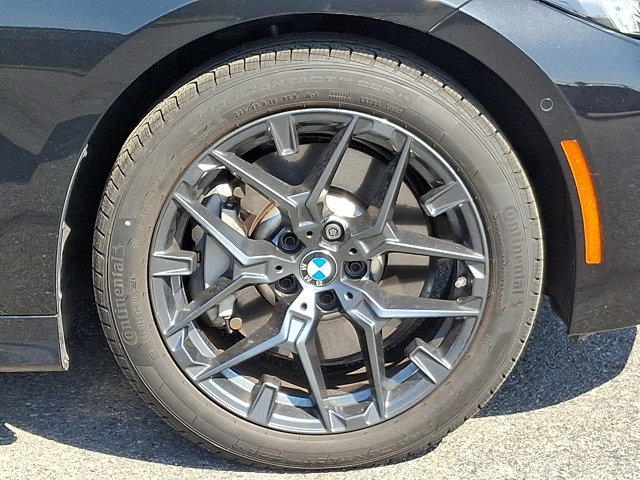 Certified 2025 BMW 330i xDrive Sedan w/ Premium Package AWD/4WD image 8