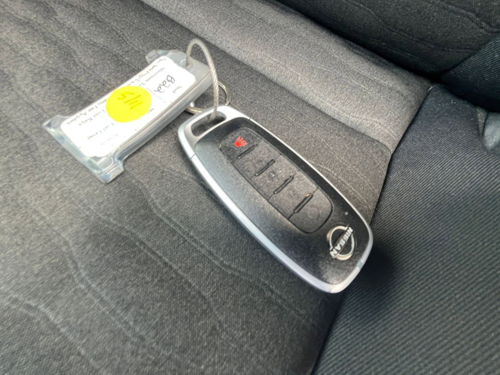 Used 2025 Nissan Pathfinder SV AWD/4WD image 21