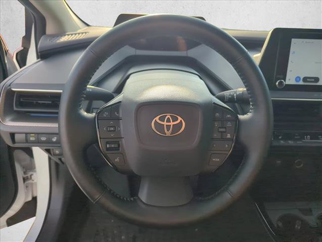 Used 2025 Toyota Prius XLE FWD image 11