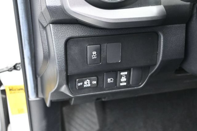 Used 2022 Toyota Tacoma TRD Sport w/ TRD Premium Sport Package RWD image 19