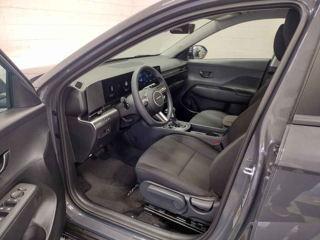 New 2026 Hyundai Kona SE image 9