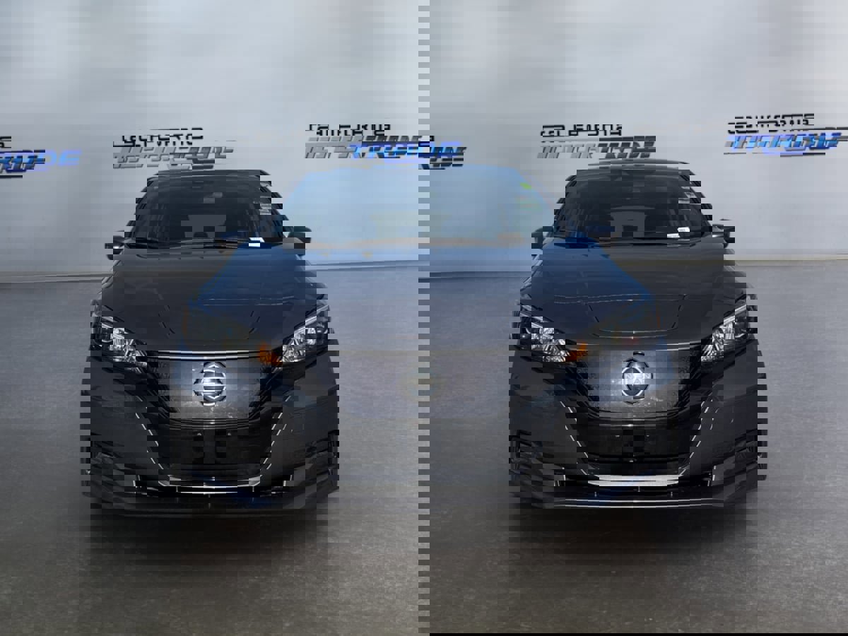 Used 2024 Nissan Leaf S image 2