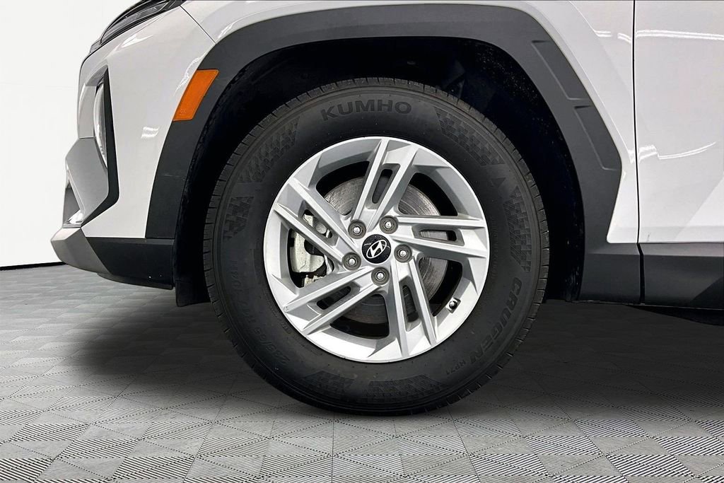 Used 2025 Hyundai Tucson SE image 9