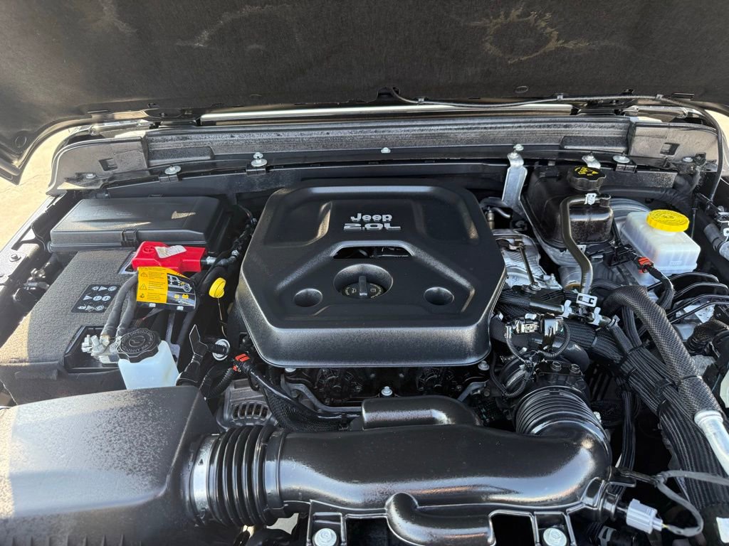 Used 2022 Jeep Wrangler Unlimited Sport image 32