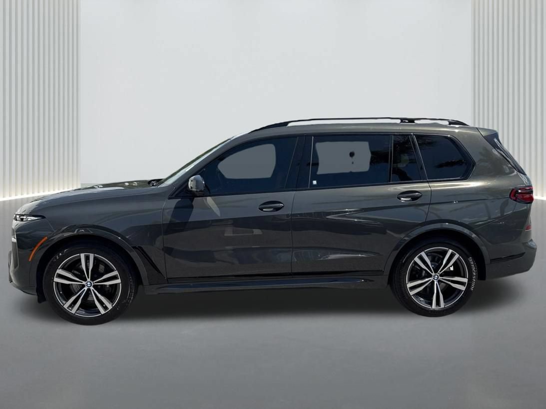 Used 2024 BMW X7 xDrive40i w/ M Sport Package AWD/4WD image 8