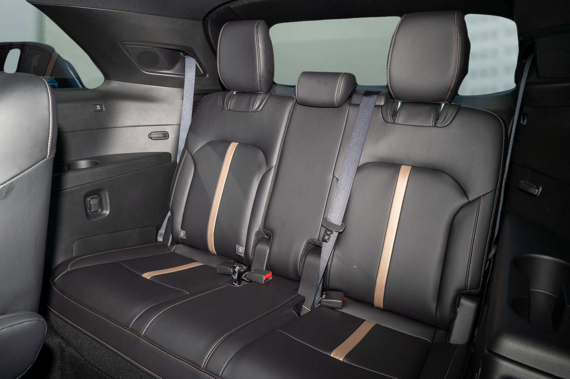 Used 2025 MAZDA CX-90 3.3 Turbo S w/ Premium Package image 8