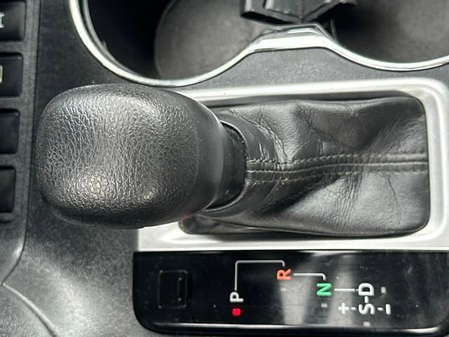 Used 2015 Toyota Highlander LE image 17