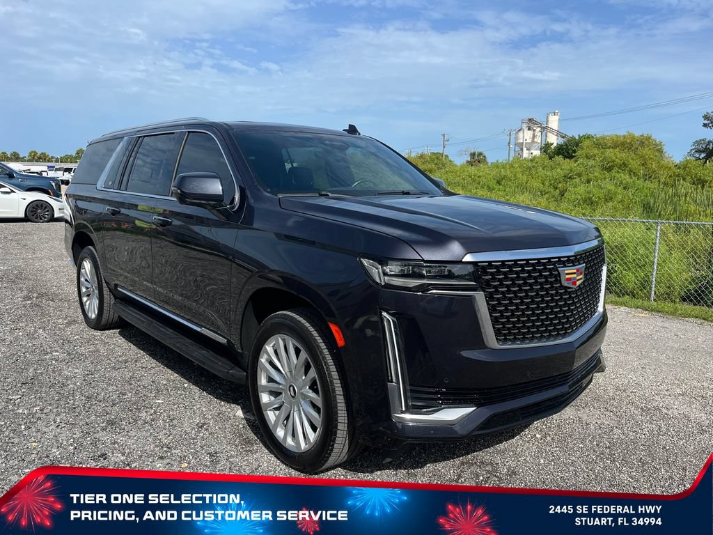 Used 2024 Cadillac Escalade ESV Premium Luxury AWD/4WD image 3