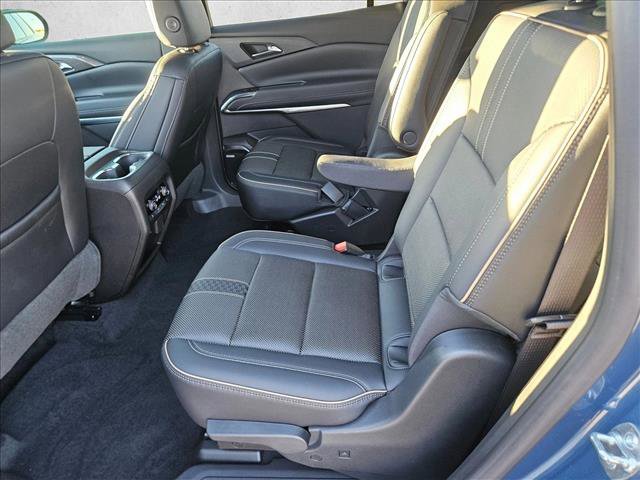 Used 2025 Chevrolet Traverse High Country w/ LPO, Floor Liner Package image 10