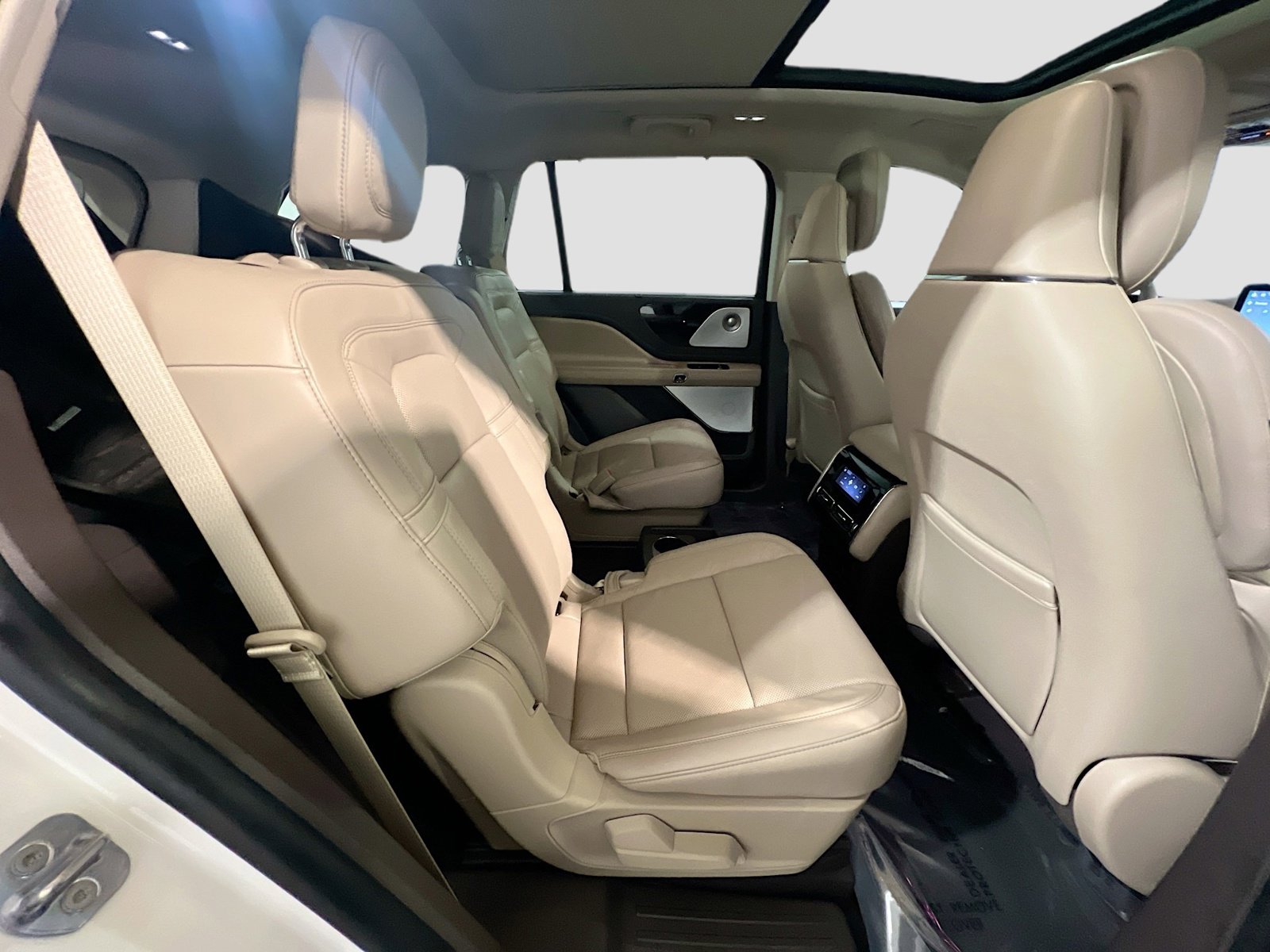 Used 2023 Lincoln Aviator Reserve w/ Equipment Group 201A image 23