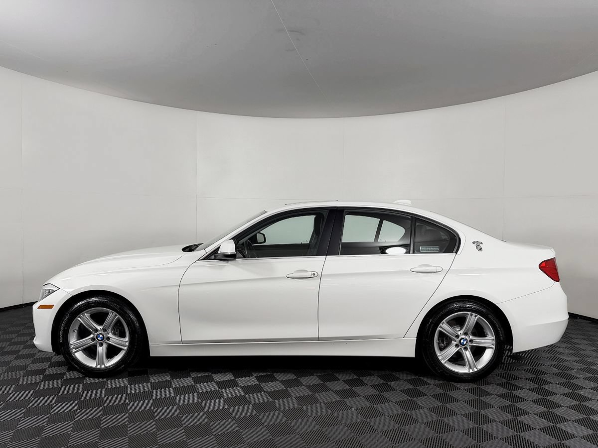 Used 2015 BMW 328i Sedan RWD image 16