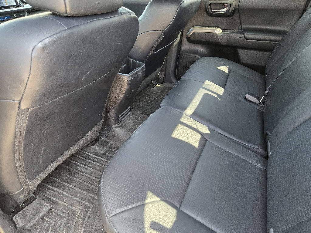 Used 2022 Toyota Tacoma Limited w/ Nightshade Package image 30