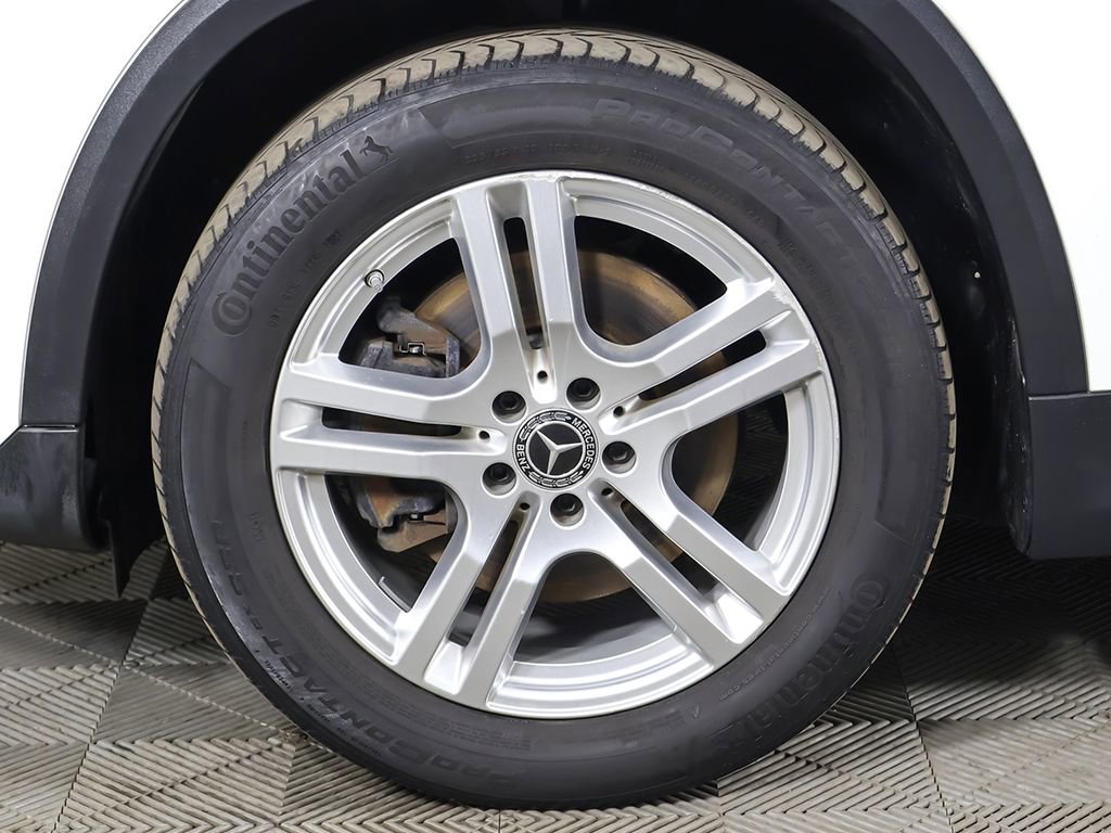Used 2022 Mercedes-Benz GLA 250 4MATIC w/ Premium Package image 21