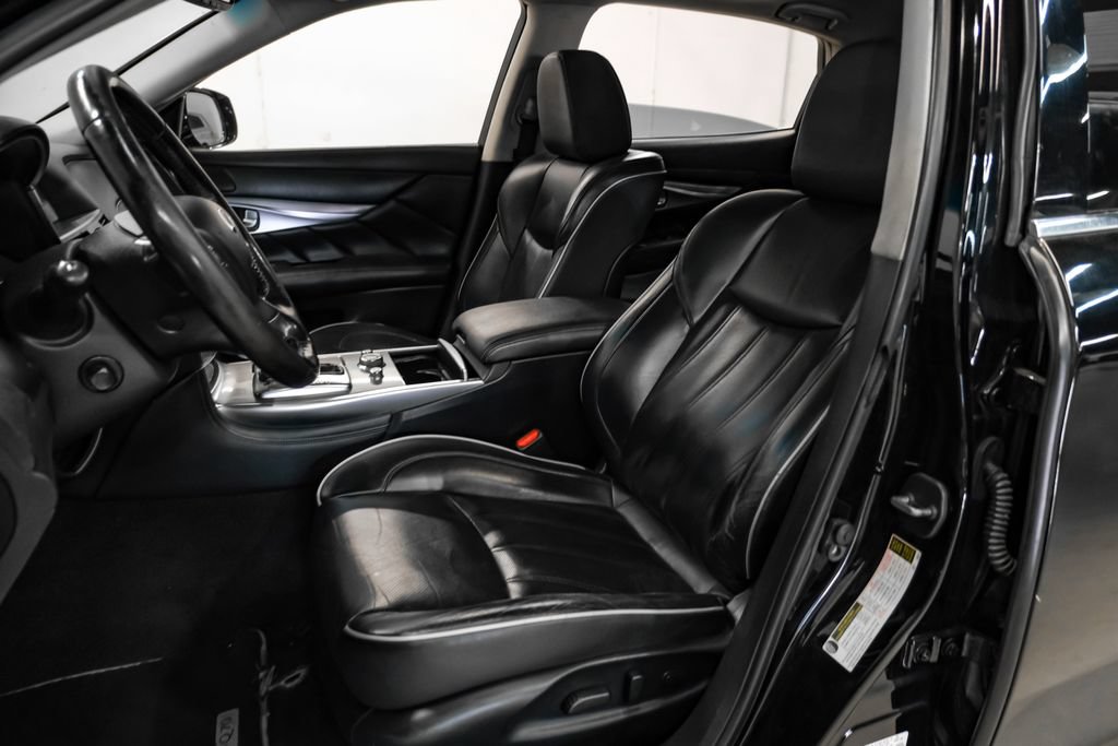 Used 2019 INFINITI Q70 L 3.7 RWD image 32