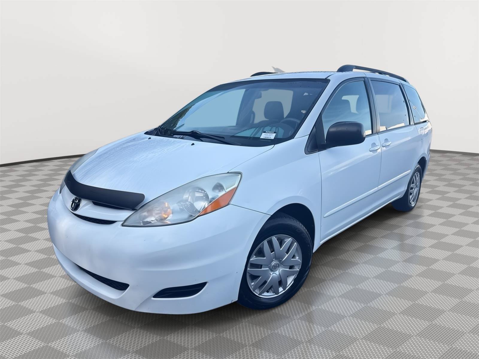 Used 2010 Toyota Sienna FWD video 2