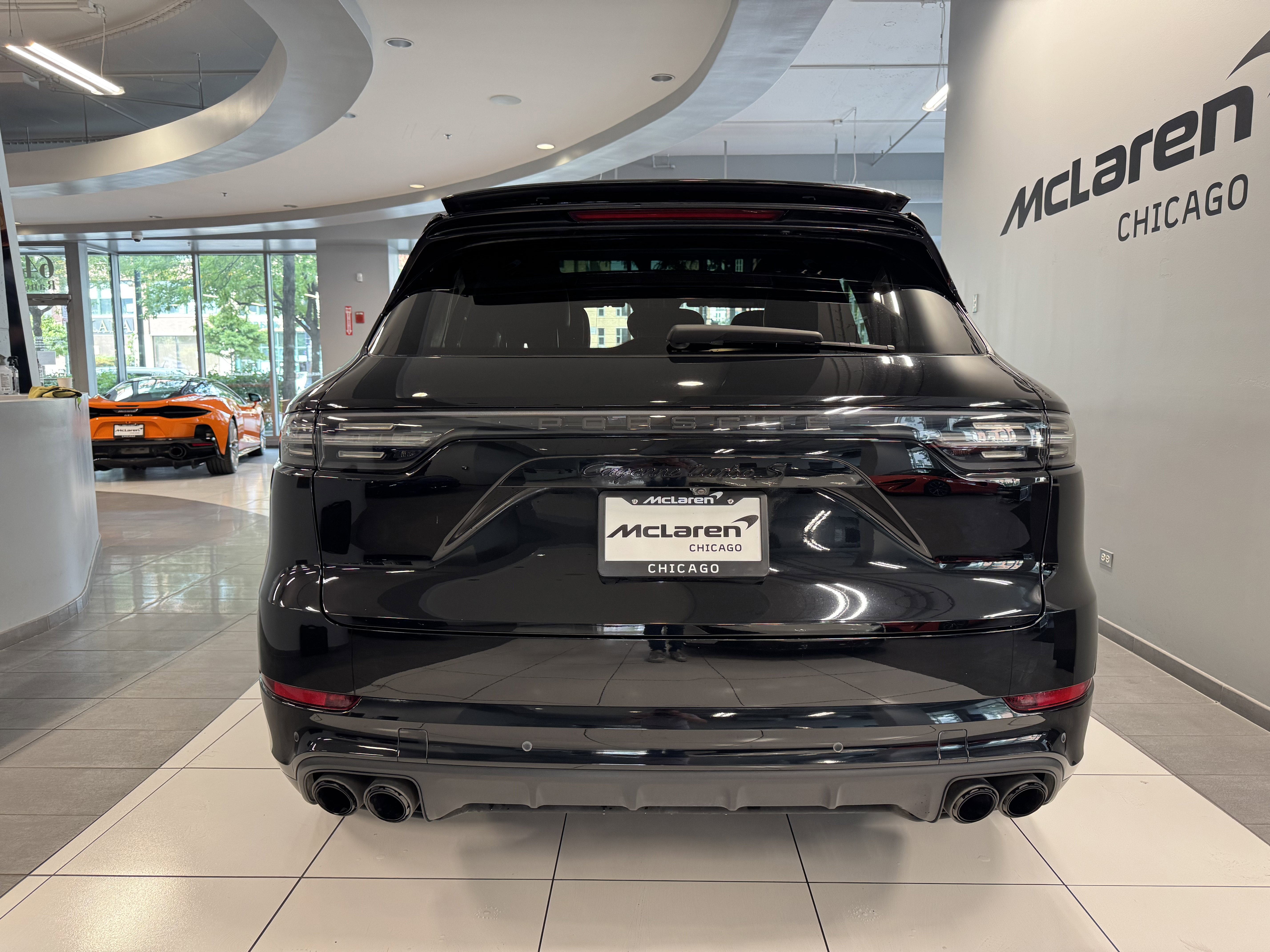 Used 2021 Porsche Cayenne Turbo S image 4