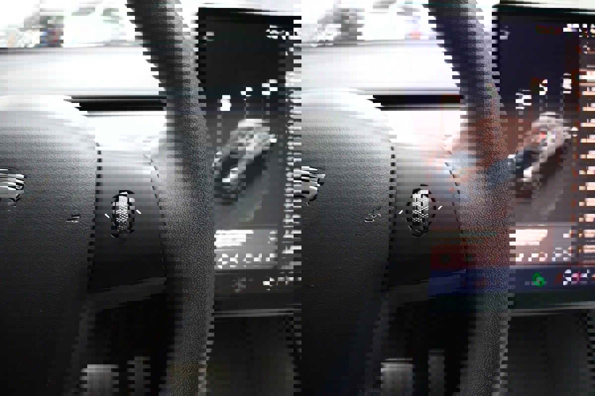 Used 2022 Tesla Model Y Performance image 31